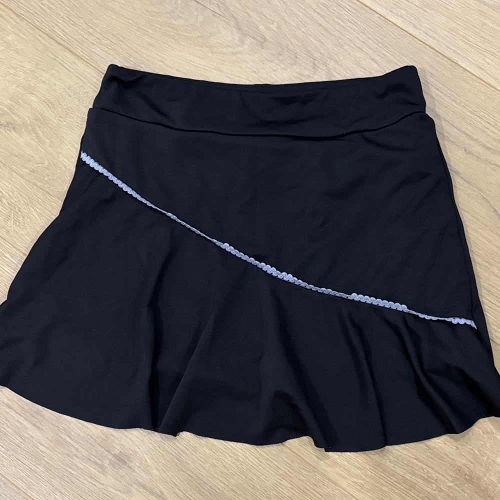 SHEIN Black Skater Skirt with White Trim